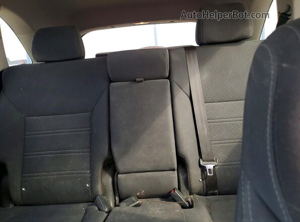 5XYPGDA39JG415212 2018 KIA SORENTO Серебряный Вид задних сидений