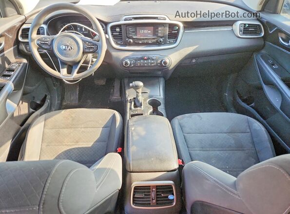 5XYPGDA50JG399404 2018 KIA SORENTO Синий Вид панели приборов