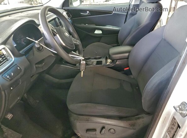 5XYPGDA51KG445839 2019 KIA SORENTO White წინა სალონის ხედი