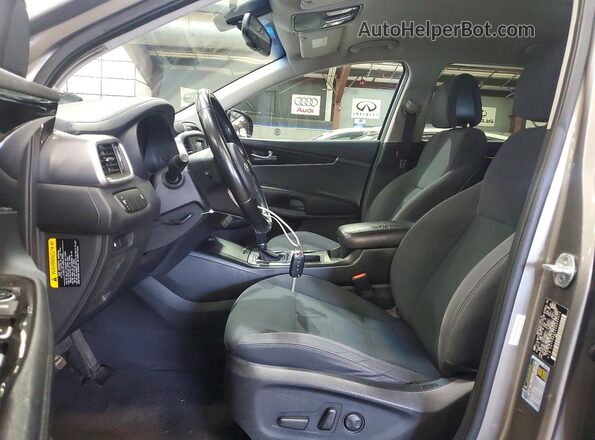 5XYPGDA52GG089912 2016 KIA SORENTO Серый Вид салона спереди