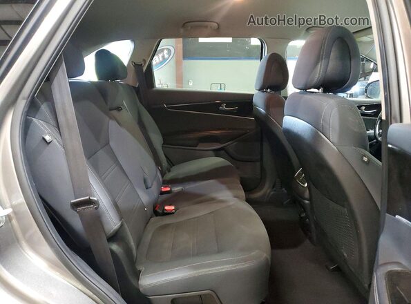5XYPGDA52GG089912 2016 KIA SORENTO Серый Вид задней части салона