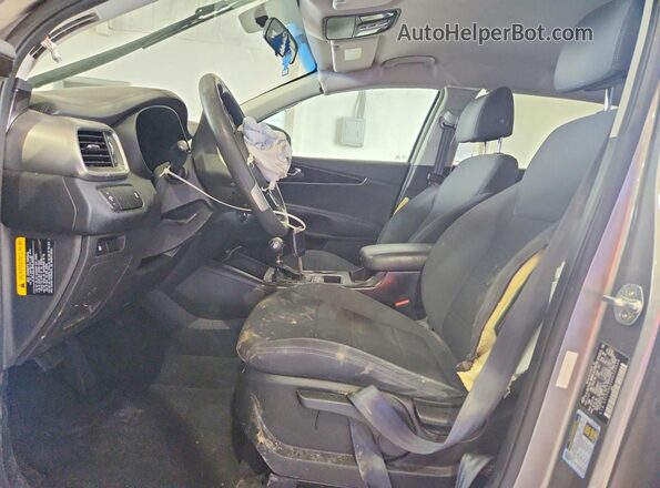 5XYPGDA52HG320650 2017 KIA SORENTO Silver Widok wnętrza z przodu