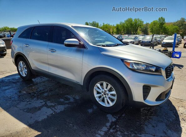 5XYPGDA52KG505644 2019 KIA SORENTO Silver Delantero derecho