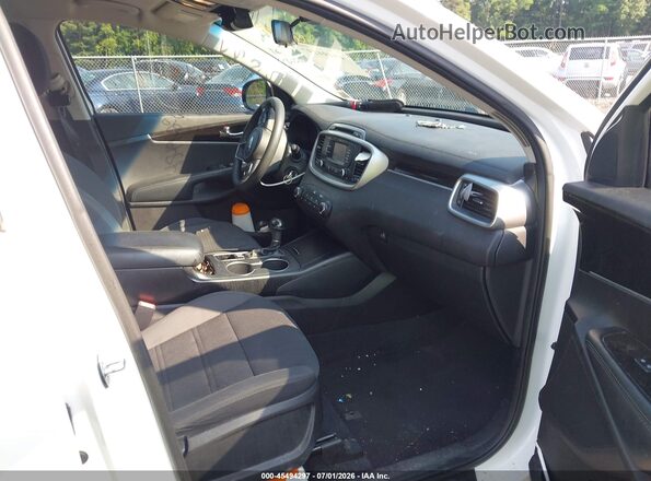 5XYPGDA53GG180509 2016 KIA SORENTO Белый Вид салона спереди