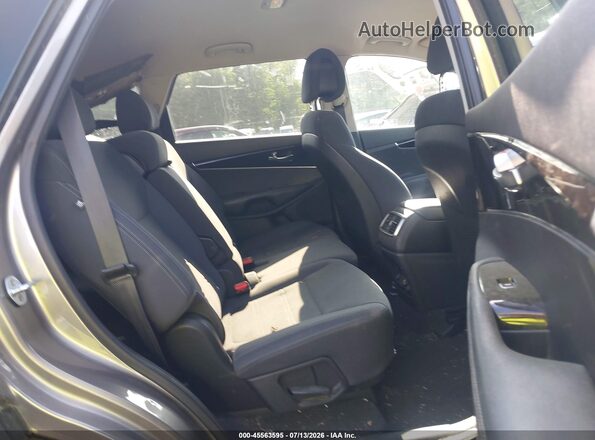 5XYPGDA53HG197327 2017 KIA SORENTO Gray Vista de la etiqueta del VIN