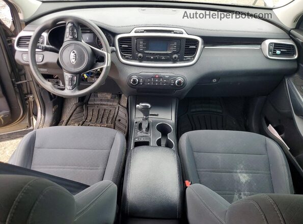 5XYPGDA54HG191861 2017 KIA SORENTO Silver Вид панелі приладів