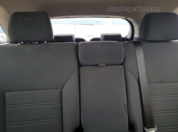 5XYPGDA54HG191861 2017 KIA SORENTO Silver Вид задніх сидінь