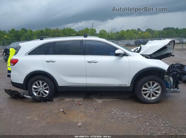 5XYPGDA57GG175541 2016 KIA SORENTO White Widok wnętrza z tyłu