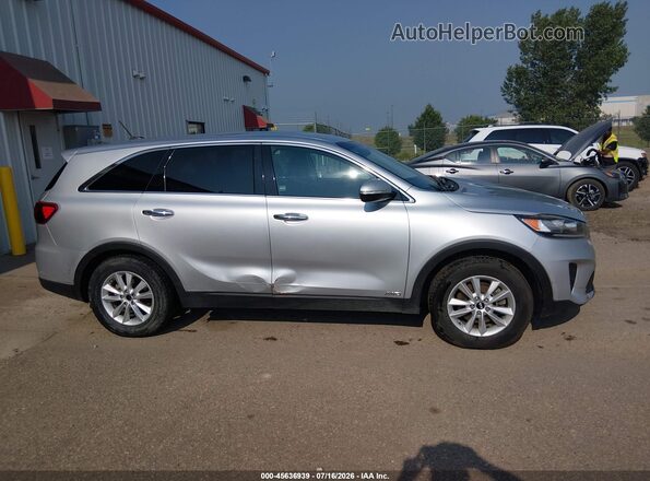 5XYPGDA58KG506779 2019 KIA SORENTO Silver უკანა სალონის ხედი