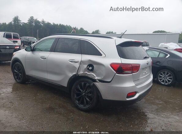 5XYPGDA58LG696908 2020 KIA SORENTO Silver Trasero izquierdo