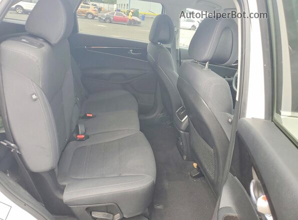 5XYPGDA5XGG135471 2016 KIA SORENTO White Вид задніх сидінь
