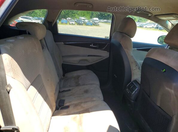 5XYPGDA5XHG313008 2017 KIA SORENTO Red Widok wnętrza z tyłu