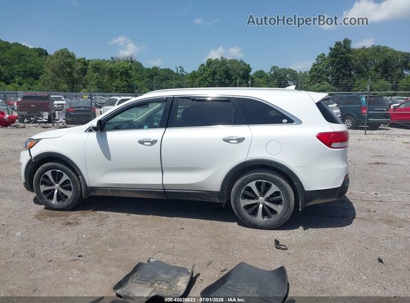 5XYPH4A10GG013664 2016 KIA SORENTO White Rear interior view