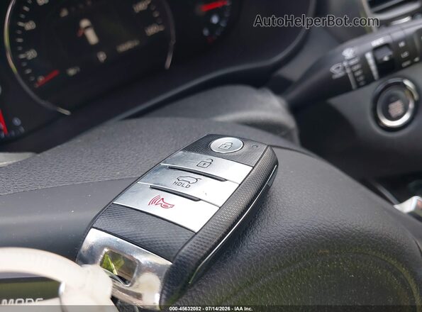 5XYPH4A17HG273481 2017 KIA SORENTO Silver Widok deski rozdzielczej