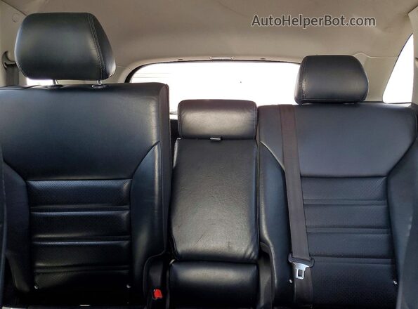 5XYPH4A5XHG302927 2017 KIA SORENTO Серебряный Вид задних сидений