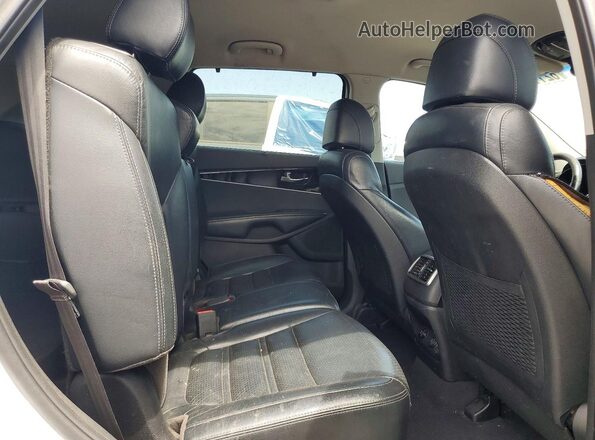 5XYPH4A5XHG302927 2017 KIA SORENTO Серебряный Вид задней части салона