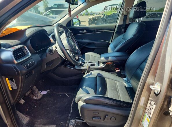 5XYPHDA15HG267985 2017 KIA SORENTO Beige Vista interior delantera