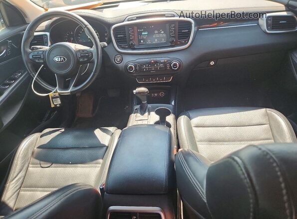 5XYPHDA15HG267985 2017 KIA SORENTO Beige Vista del salpicadero