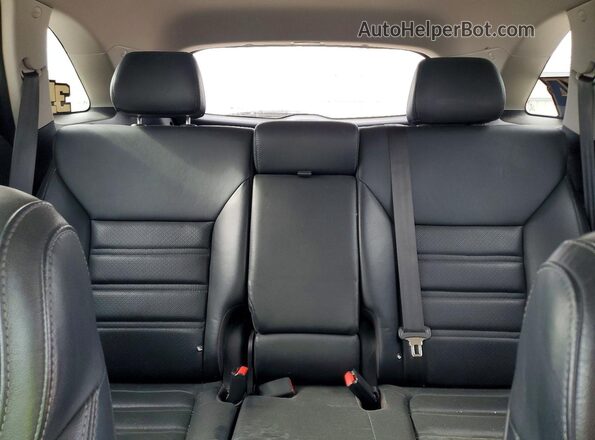 5XYPHDA16JG357829 2018 KIA SORENTO Gray Widok tylnych siedzeń