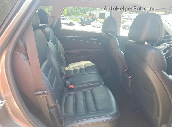 5XYPHDA51GG092233 2016 KIA SORENTO Gray Rear seats view