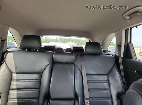 5XYPHDA51HG235960 2017 KIA SORENTO Silver Հետևի նստատեղերի տեսք