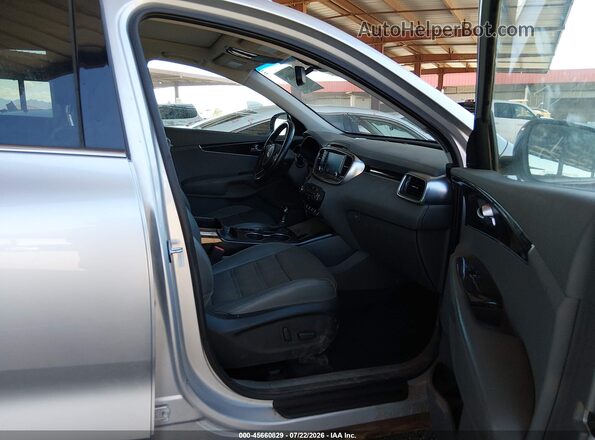 5XYPHDA53GG179163 2016 KIA SORENTO Silver Widok wnętrza z przodu