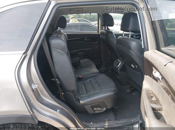 5XYPHDA53HG231389 2017 KIA SORENTO Beige Вид салону спереду