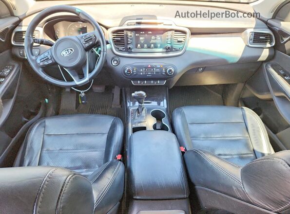 5XYPHDA53HG315566 2017 KIA SORENTO Gray Widok deski rozdzielczej