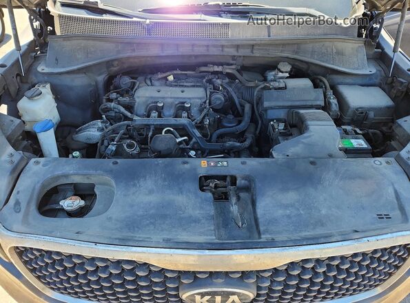 5XYPHDA53HG315566 2017 KIA SORENTO Gray Widok wnętrza z tyłu