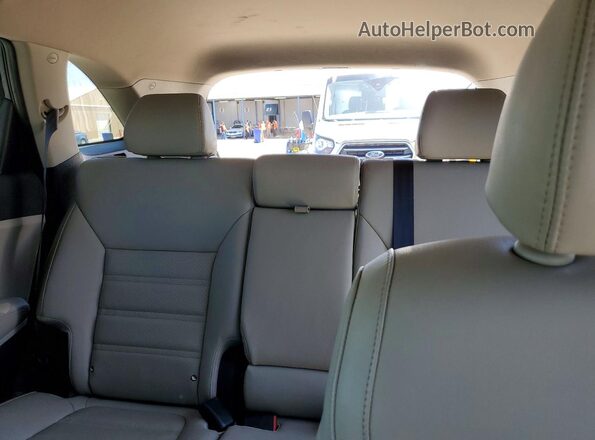 5XYPHDA53JG396624 2018 KIA SORENTO Blue Widok tylnych siedzeń