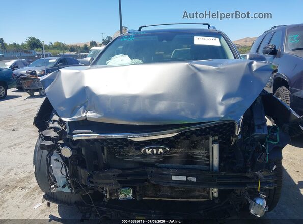 5XYPHDA5XJG430011 2018 KIA SORENTO Gray Вид задньої частини салону