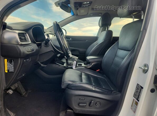 5XYPKDA51GG166784 2016 KIA SORENTO White Вид салону спереду