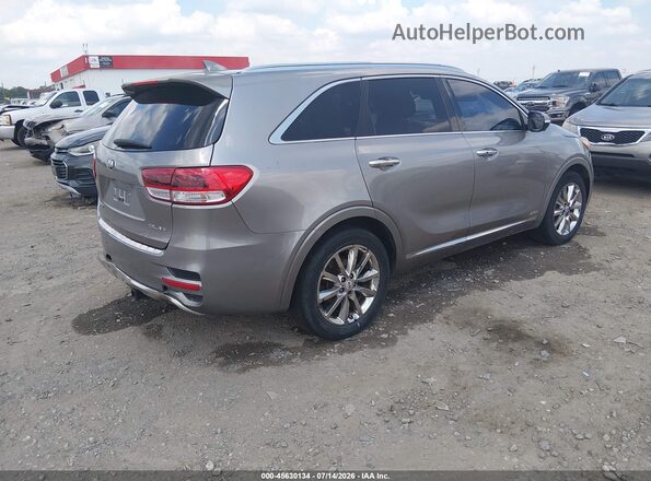 5XYPKDA52GG085678 2016 KIA SORENTO Silver Trasero derecho