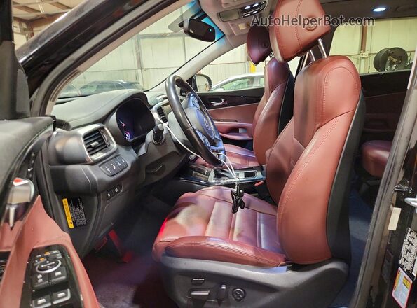 5XYPKDA56HG239584 2017 KIA SORENTO Black წინა სალონის ხედი