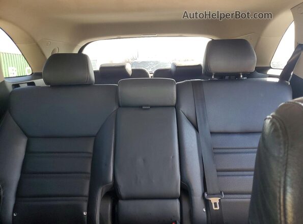 5XYPKDA58GG083854 2016 KIA SORENTO Black Vista de los asientos traseros