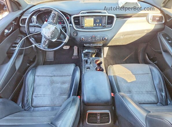 5XYPKDA58HG208207 2017 KIA SORENTO Черный Вид панели приборов