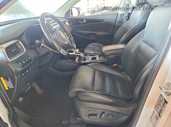 5XYPKDA59GG090974 2016 KIA SORENTO Белый Вид салона спереди