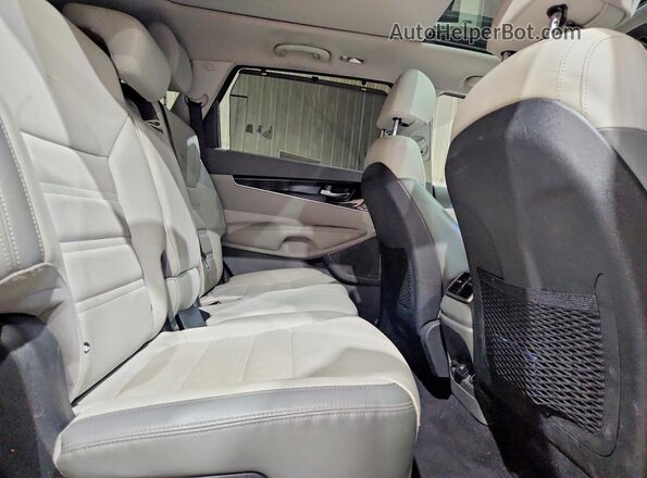5XYPKDA5XJG413002 2018 KIA SORENTO Красный Вид задней части салона