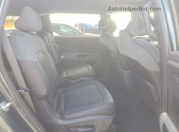 5XYPLES11VG028206 2027 KIA TELLURIDE Green Rear interior view