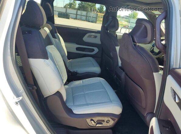 5XYPLESA7VG001043 2027 KIA TELLURIDE Gray Rear interior view