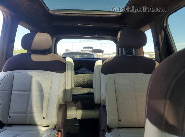 5XYPLESA7VG001043 2027 KIA TELLURIDE Gray Rear seats view