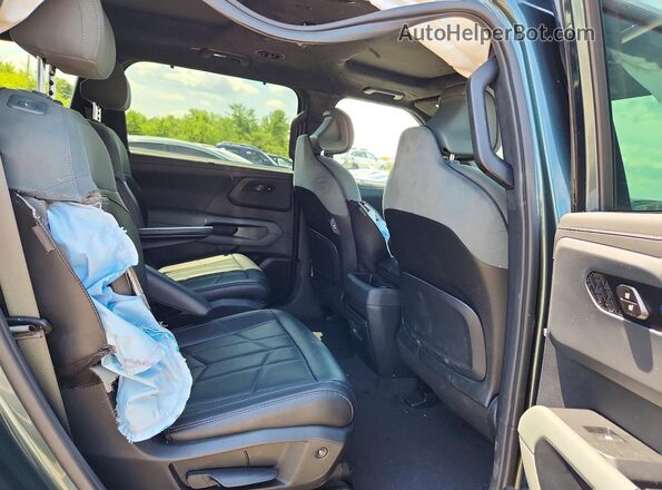 5XYPLESAXVG007659 2027 KIA TELLURIDE Green Vista interior trasera