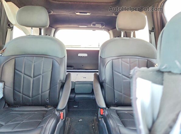 5XYPLESAXVG007659 2027 KIA TELLURIDE Green Vista de los asientos traseros