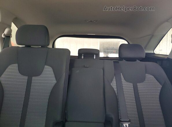 5XYRG4LC0MG017851 2021 KIA SORENTO White Rear seats view