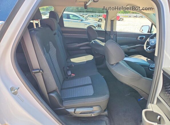 5XYRG4LC1MG004946 2021 KIA SORENTO Белый Вид задней части салона