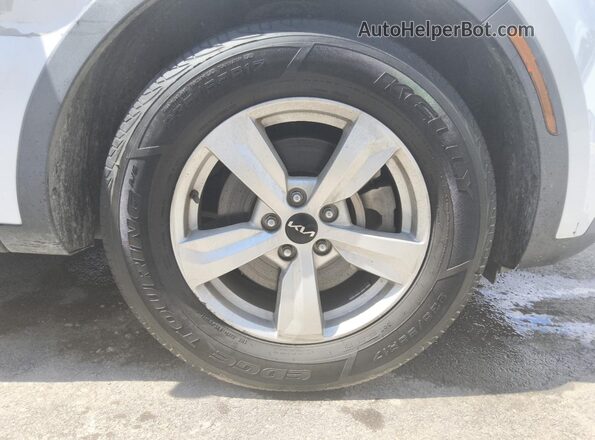 5XYRG4LC9PG172497 2023 KIA SORENTO Белый 