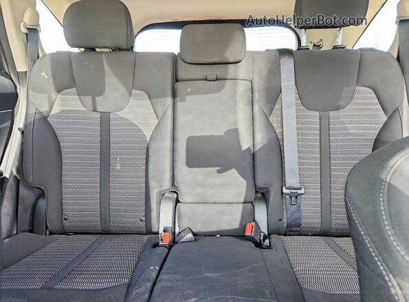 5XYRGDLC0MG026940 2021 KIA SORENTO Gold Rear seats view