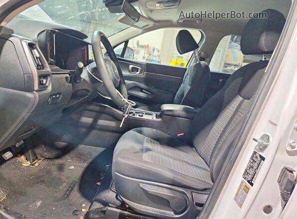5XYRGDLC8PG184835 2023 KIA SORENTO White წინა სალონის ხედი