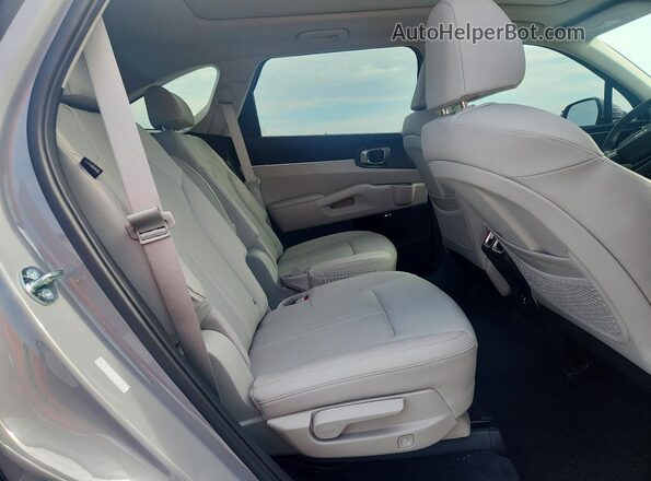 5XYRH4JF1TG451074 2026 KIA SORENTO Gray Вид задньої частини салону