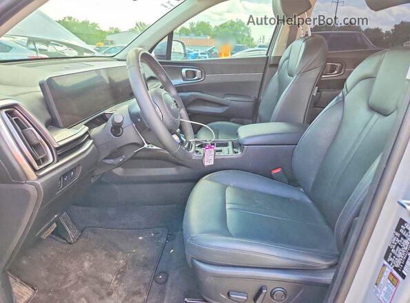 5XYRH4JF3SG326690 2025 KIA SORENTO Серый Вид салона спереди